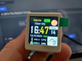 Stacja pogody z zegarkiem na WiFi GeekMagic smalltv z Aliexpress